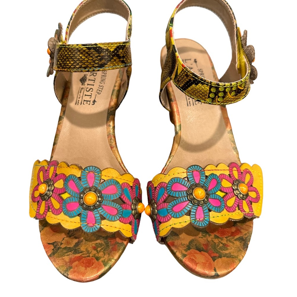 L'Artiste Spring Step Gardena Quarter Strap Heels